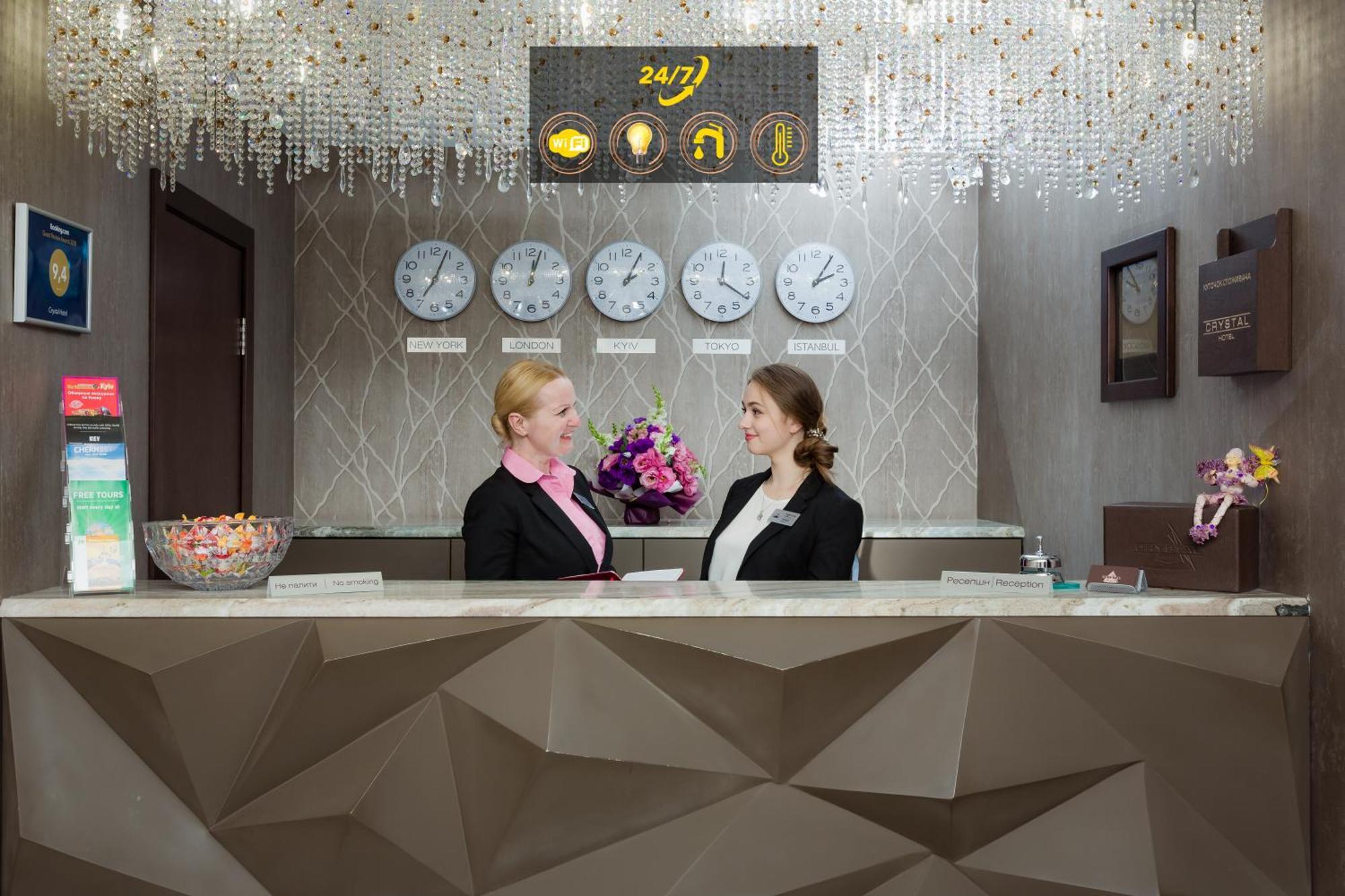 Crystal Hotel Киев Екстериор снимка
