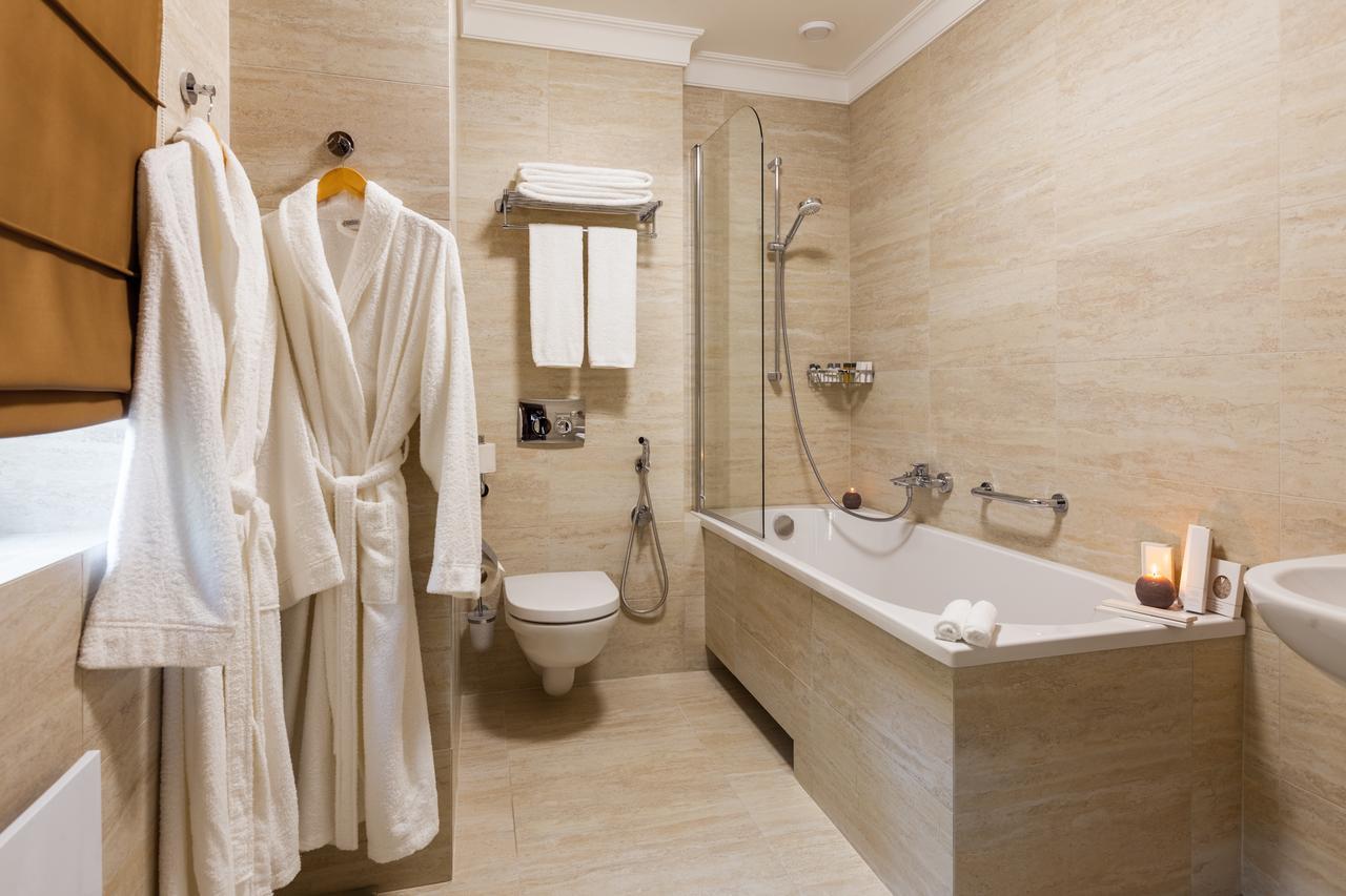 Crystal Hotel Киев Екстериор снимка