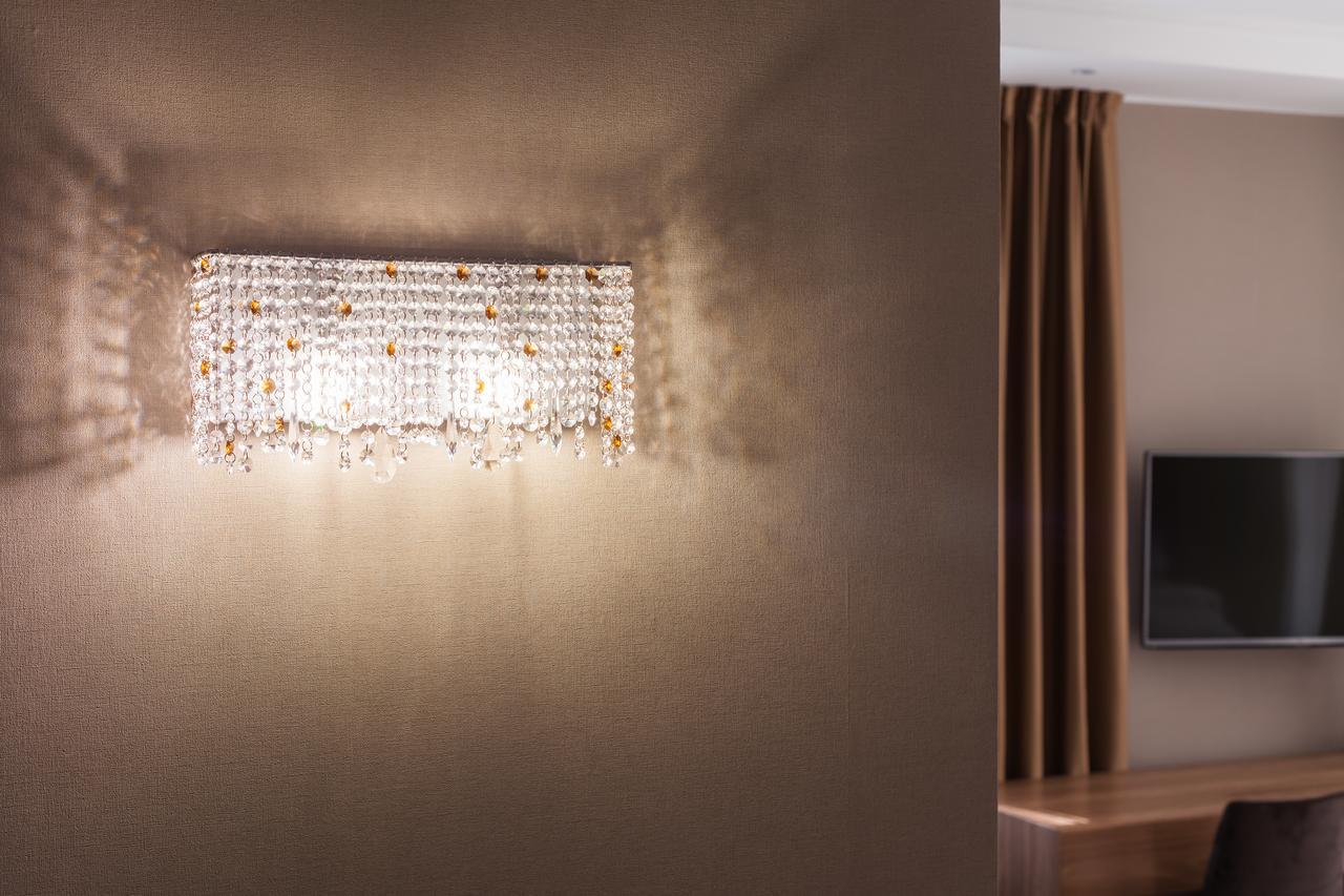 Crystal Hotel Киев Екстериор снимка