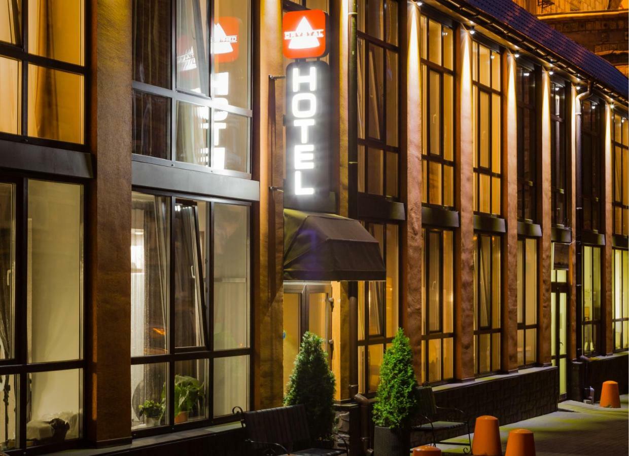 Crystal Hotel Киев Екстериор снимка