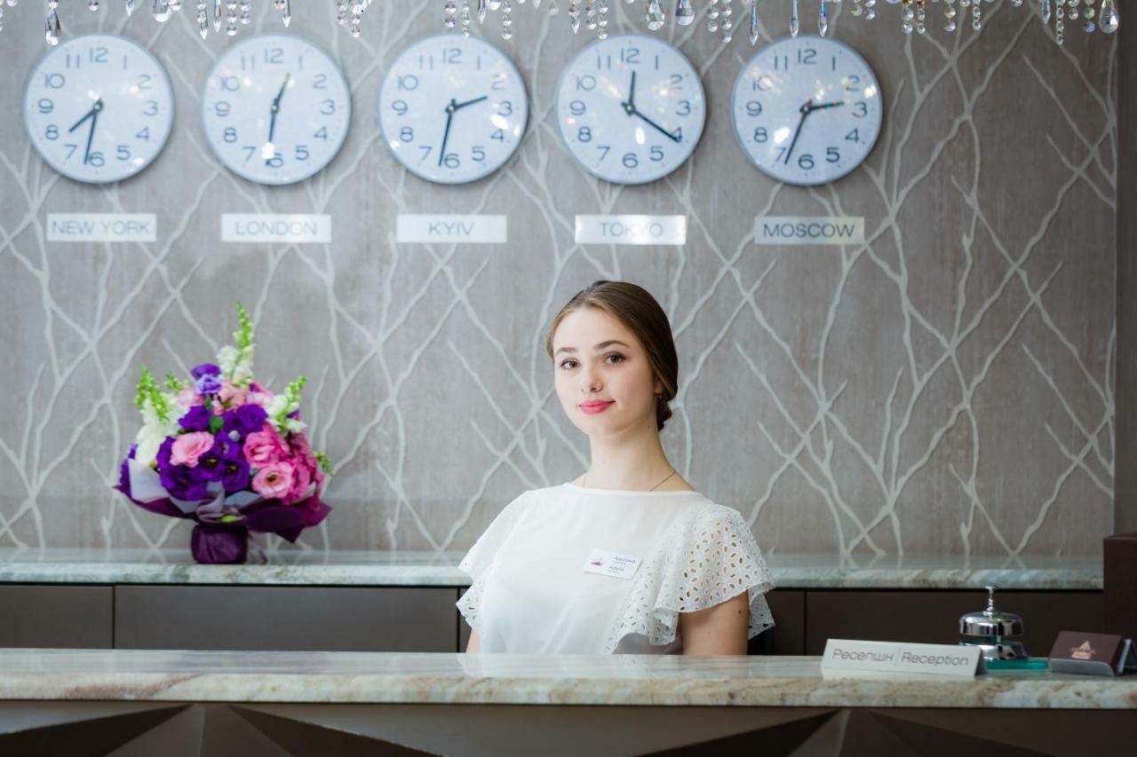 Crystal Hotel Киев Екстериор снимка